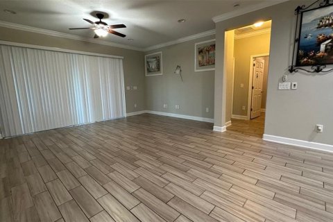 House in CONNERTON

 in Land O' Lakes, Florida 4 bedrooms, 212.19 sq.m. № 1876616 - photo 19
