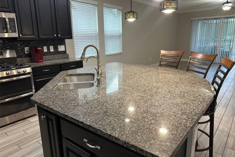 House in CONNERTON

 in Land O' Lakes, Florida 4 bedrooms, 212.19 sq.m. № 1876616 - photo 16