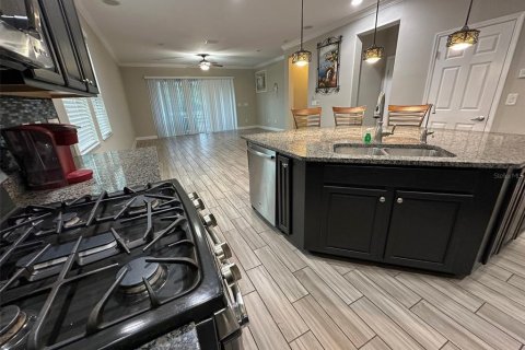 House in CONNERTON

 in Land O' Lakes, Florida 4 bedrooms, 212.19 sq.m. № 1876616 - photo 10