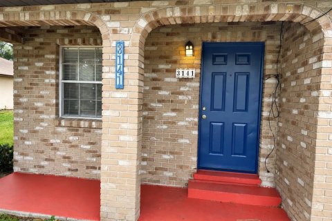 Townhouse in Winter Haven, Florida 2 bedrooms, 97.55 sq.m. № 2377790 - photo 3