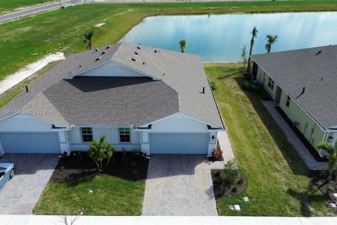 Villa ou maison à vendre à Punta Gorda, Floride: 2 chambres № 1997708 - photo 3