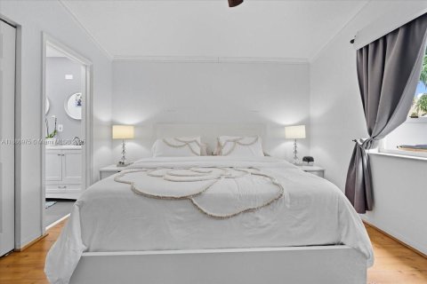 House in Deerfield Beach, Florida 3 bedrooms, 131.74 sq.m. № 1942194 - photo 19