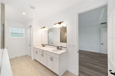 House in Ocala, Florida 2 bedrooms, 231.61 sq.m. № 2229350 - photo 24