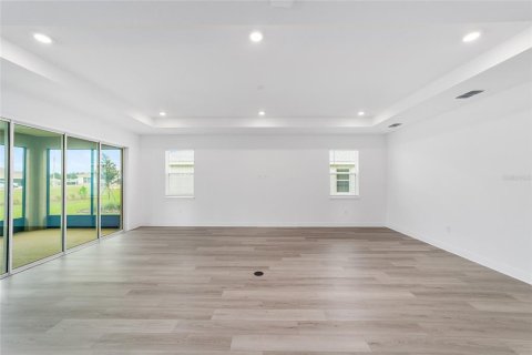 House in Ocala, Florida 2 bedrooms, 231.61 sq.m. № 2229350 - photo 10