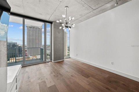 Condominio en alquiler en Tampa, Florida, 1 dormitorio, 78.6 m2 № 1905149 - foto 8