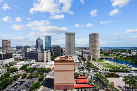 Condominio en alquiler en Tampa, Florida, 1 dormitorio, 78.6 m2 № 1905149 - foto 24