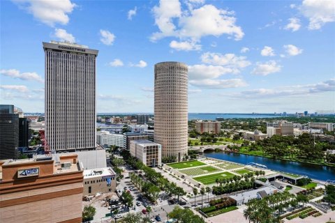 Condominio en alquiler en Tampa, Florida, 1 dormitorio, 78.6 m2 № 1905149 - foto 25