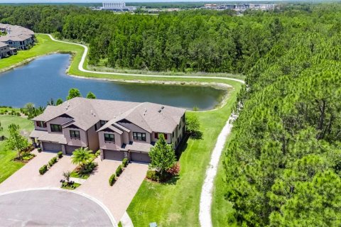 Adosado en venta en Wesley Chapel, Florida, 3 dormitorios, 190.17 m2 № 1520824 - foto 5