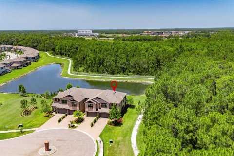 Adosado en venta en Wesley Chapel, Florida, 3 dormitorios, 190.17 m2 № 1520824 - foto 7