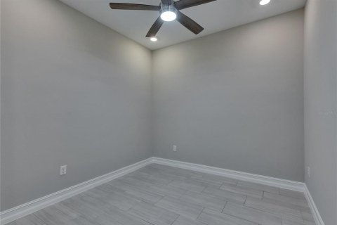 Adosado en venta en Wesley Chapel, Florida, 3 dormitorios, 190.17 m2 № 1520824 - foto 24