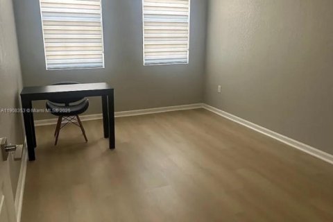 Adosado en alquiler en Homestead, Florida, 3 dormitorios, 178 m2 № 1967893 - foto 14