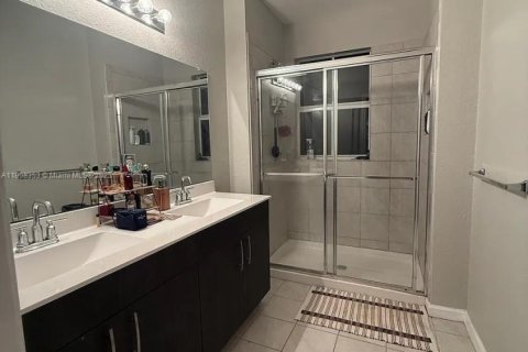 Adosado en alquiler en Homestead, Florida, 3 dormitorios, 178 m2 № 1967893 - foto 16