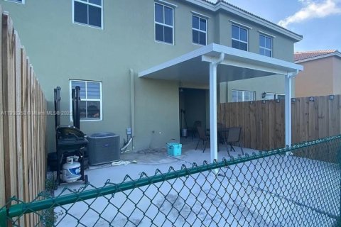 Adosado en alquiler en Homestead, Florida, 3 dormitorios, 178 m2 № 1967893 - foto 2