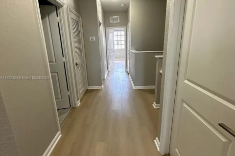 Adosado en alquiler en Homestead, Florida, 3 dormitorios, 178 m2 № 1967893 - foto 12