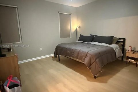 Adosado en alquiler en Homestead, Florida, 3 dormitorios, 178 m2 № 1967893 - foto 17