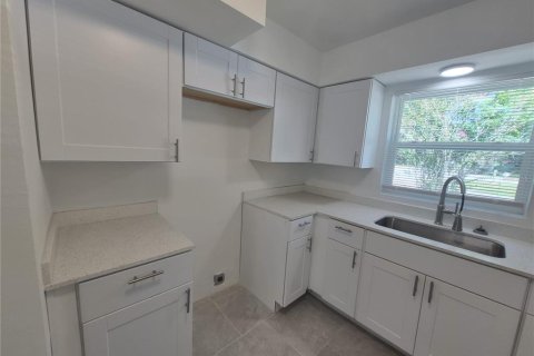 Villa ou maison à louer à Inverness, Floride: 3 chambres, 110.27 m2 № 2289482 - photo 18