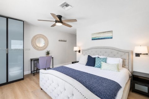 Villa ou maison à vendre à Lighthouse Point, Floride: 3 chambres, 165.83 m2 № 2273734 - photo 8