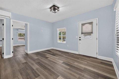 Villa ou maison à vendre à Spring Hill, Floride: 2 chambres, 84.26 m2 № 2210328 - photo 12
