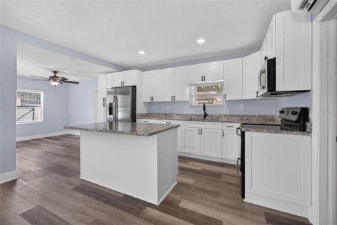 Villa ou maison à vendre à Spring Hill, Floride: 2 chambres, 84.26 m2 № 2210328 - photo 27