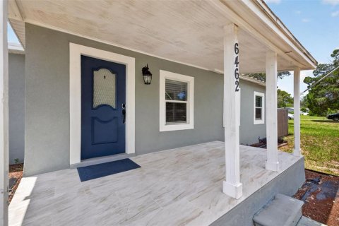 Villa ou maison à vendre à Spring Hill, Floride: 2 chambres, 84.26 m2 № 2210328 - photo 3
