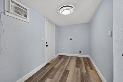 Villa ou maison à vendre à Spring Hill, Floride: 2 chambres, 84.26 m2 № 2210328 - photo 18