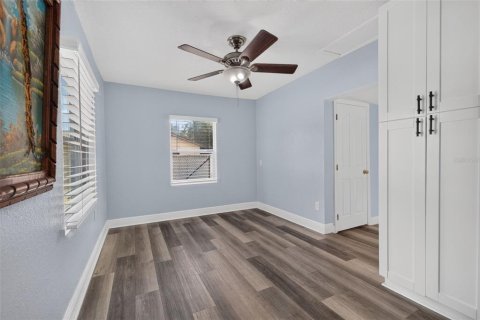 Villa ou maison à vendre à Spring Hill, Floride: 2 chambres, 84.26 m2 № 2210328 - photo 10