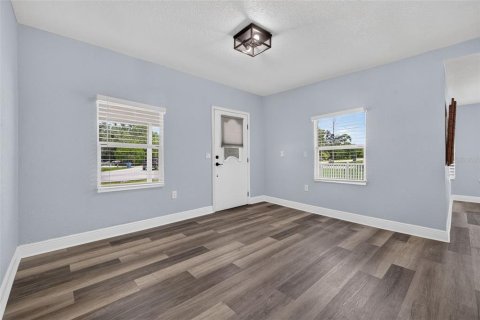 Villa ou maison à vendre à Spring Hill, Floride: 2 chambres, 84.26 m2 № 2210328 - photo 11