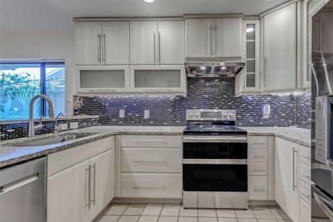 House in Venice, Florida 2 bedrooms, 125.23 sq.m. № 1718606 - photo 20