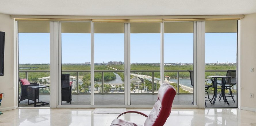 Condo à Hollywood, Floride, 2 chambres  № 2243239