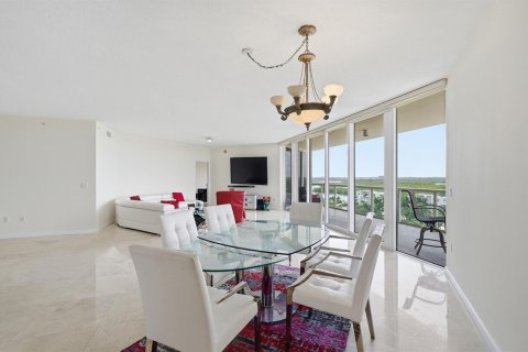 Copropriété à vendre à Hollywood, Floride: 2 chambres, 184.69 m2 № 2243239 - photo 8