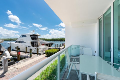 Condo in Sunny Isles Beach, Florida, 2 bedrooms  № 2086351 - photo 7
