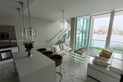Condo in Sunny Isles Beach, Florida, 2 bedrooms  № 2086351 - photo 2