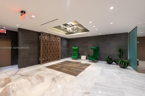 Condo in Sunny Isles Beach, Florida, 2 bedrooms  № 2086351 - photo 27