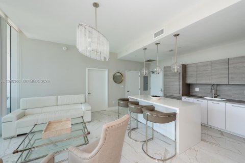 Condo in Sunny Isles Beach, Florida, 2 bedrooms  № 2086351 - photo 4