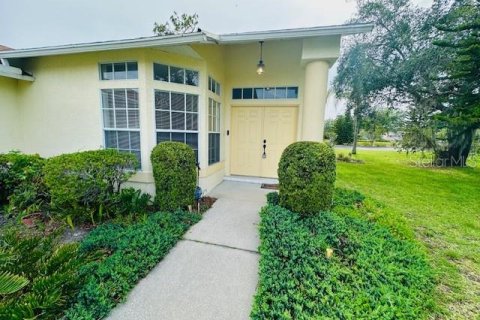 House in New Port Richey, Florida 3 bedrooms, 133.97 sq.m. № 1690377 - photo 3
