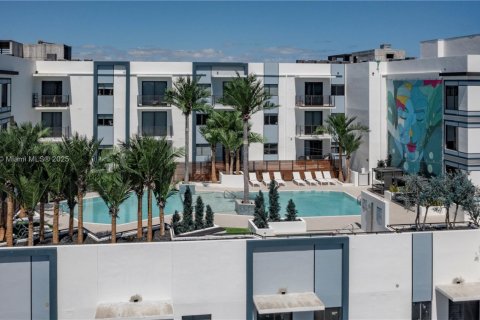 Condo in Pompano Beach, Florida, 1 bedroom  № 1759176 - photo 27