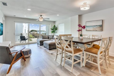 Condominio en venta en Madeira Beach, Florida, 3 dormitorios, 133.78 m2 № 1826276 - foto 7