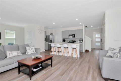 Casa en venta en Wesley Chapel, Florida, 4 dormitorios, 209.96 m2 № 1902655 - foto 10