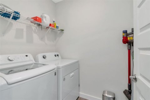 Casa en venta en Wesley Chapel, Florida, 4 dormitorios, 209.96 m2 № 1902655 - foto 24