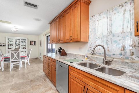 House in Port Charlotte, Florida 3 bedrooms, 117.06 sq.m. № 1578705 - photo 11