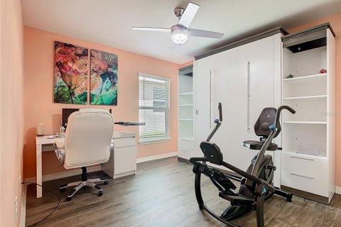 Casa en venta en Winter Haven, Florida, 4 dormitorios, 186.27 m2 № 1899132 - foto 22