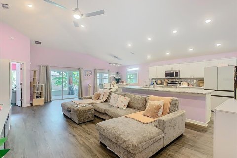 Casa en venta en Winter Haven, Florida, 4 dormitorios, 186.27 m2 № 1899132 - foto 4