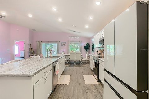 Casa en venta en Winter Haven, Florida, 4 dormitorios, 186.27 m2 № 1899132 - foto 12