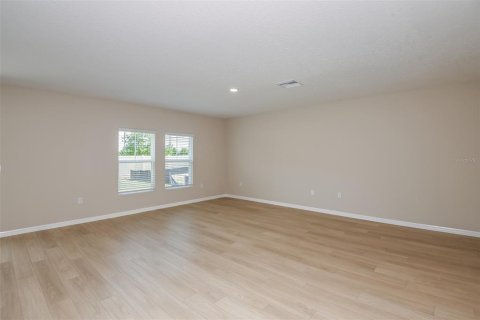 House in Haines City, Florida 4 bedrooms, 206.8 sq.m. № 1665656 - photo 7