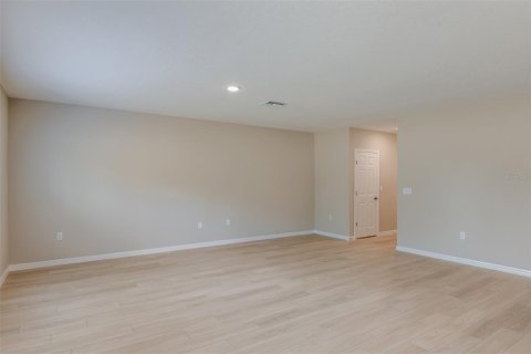 House in Haines City, Florida 4 bedrooms, 206.8 sq.m. № 1665656 - photo 9