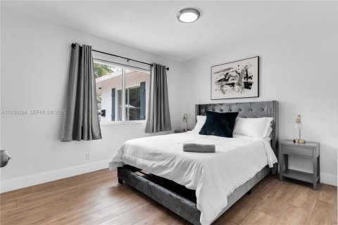 Casa en alquiler en Wilton Manors, Florida, 3 dormitorios, 163.69 m2 № 1989065 - foto 20