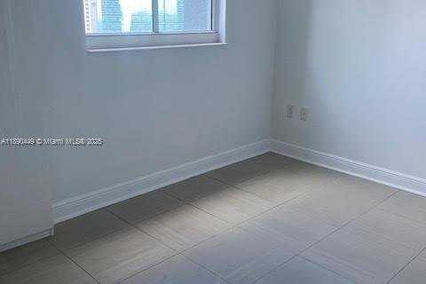 Снять в аренду кондоминиум в Майами, Флорида 2 спальни, 95.04м2, № 1944806 - фото 8