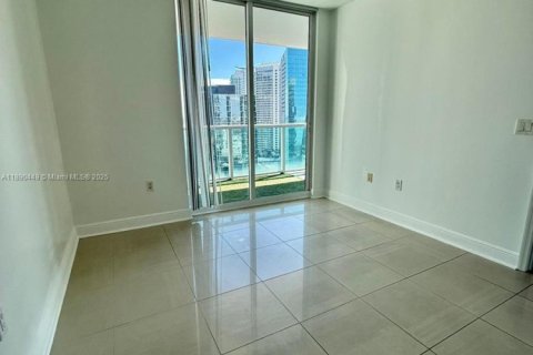 Снять в аренду кондоминиум в Майами, Флорида 2 спальни, 95.04м2, № 1944806 - фото 26