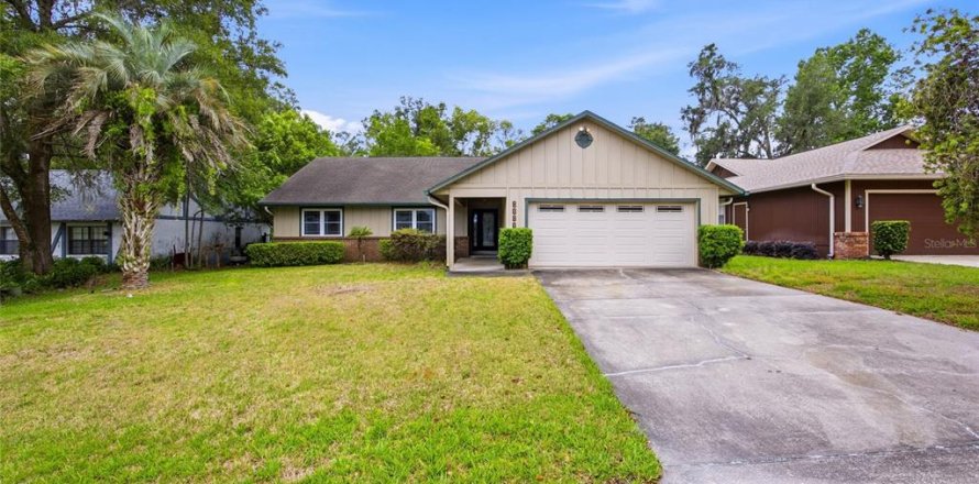 House in Ocala, Florida 3 bedrooms, 160.07 sq.m. № 2226614