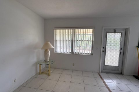 Condo in West Palm Beach, Florida, 2 bedrooms № 2169573